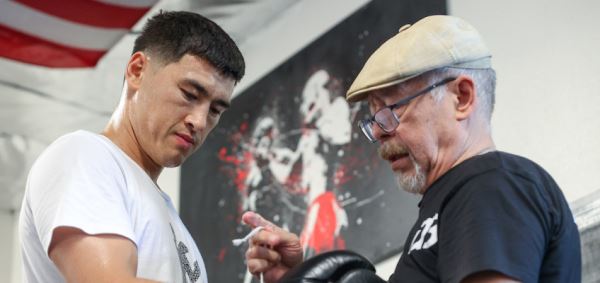 Тренер Дмитрия Бивола: Для WBC нет ничего святого, только деньги