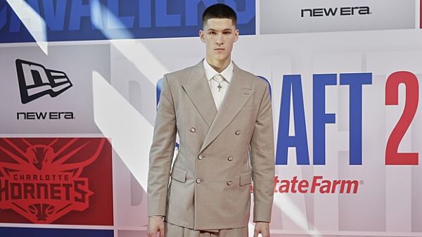 Бывший баскетболист Быков назвал попавшего в NBA Демина "неординарным талантом"