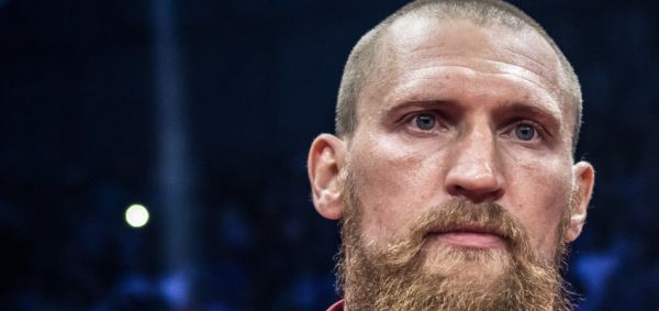 Муслим Гаджимагомедов и Дмитрий Кудряшов — почётные гости вечера бокса в Екатеринбурге