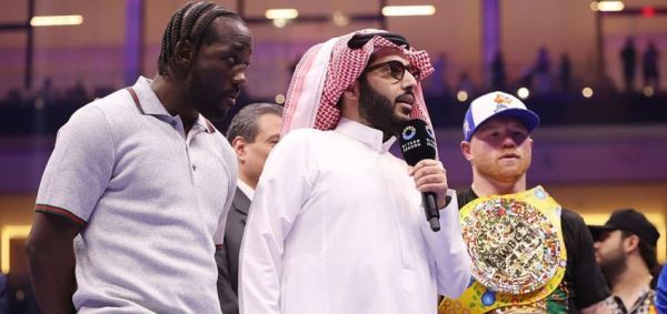 WBC переложил обязательные защиты на временного чемпиона